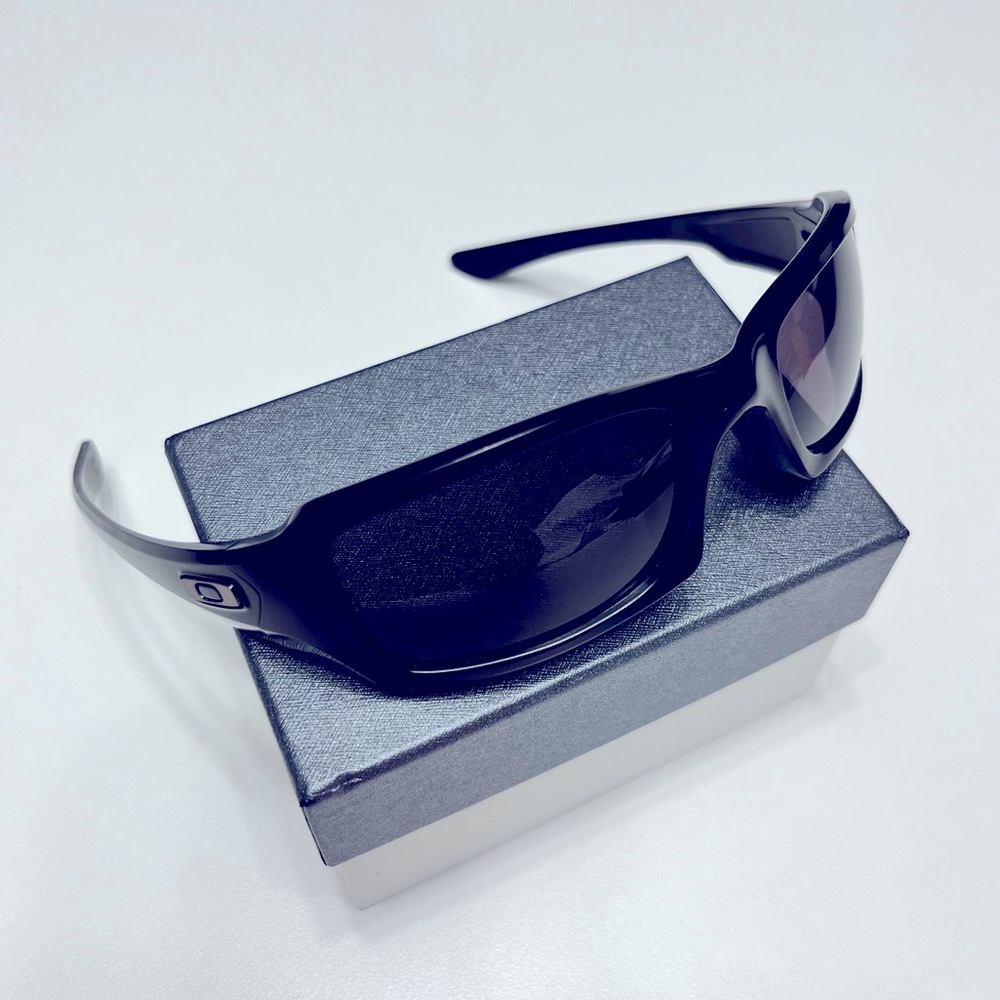 Oakley SI Fives Squared matte black with warm grey lenses - Picture 6 of 13